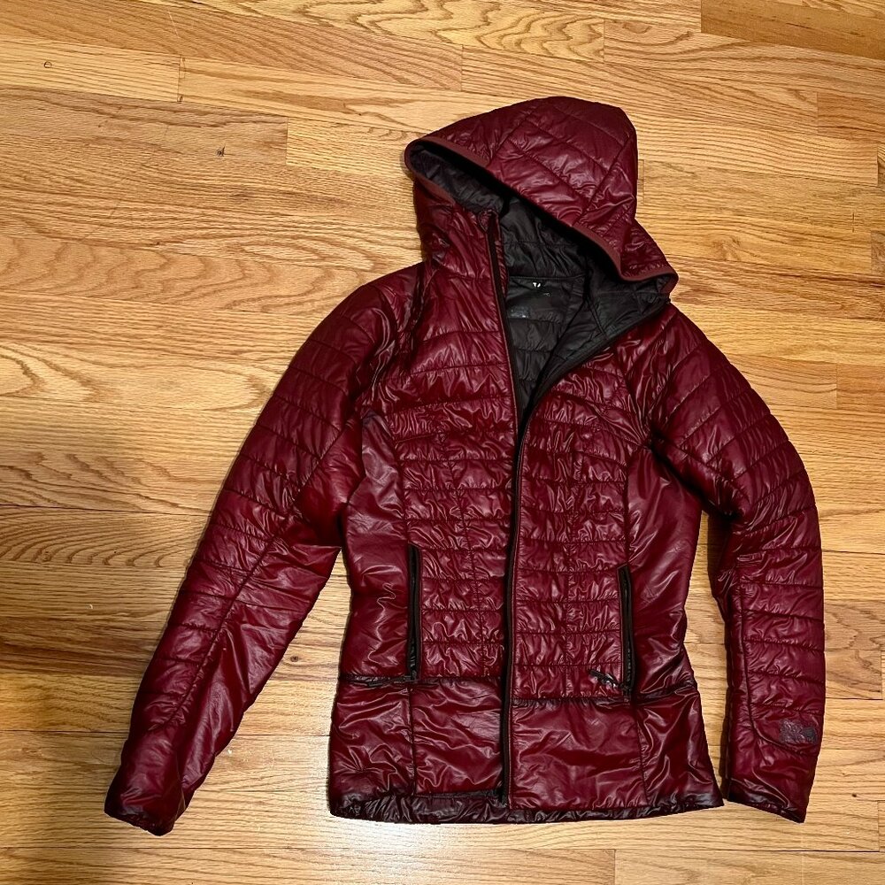 Mountain Hardware Puffy (women's XS)